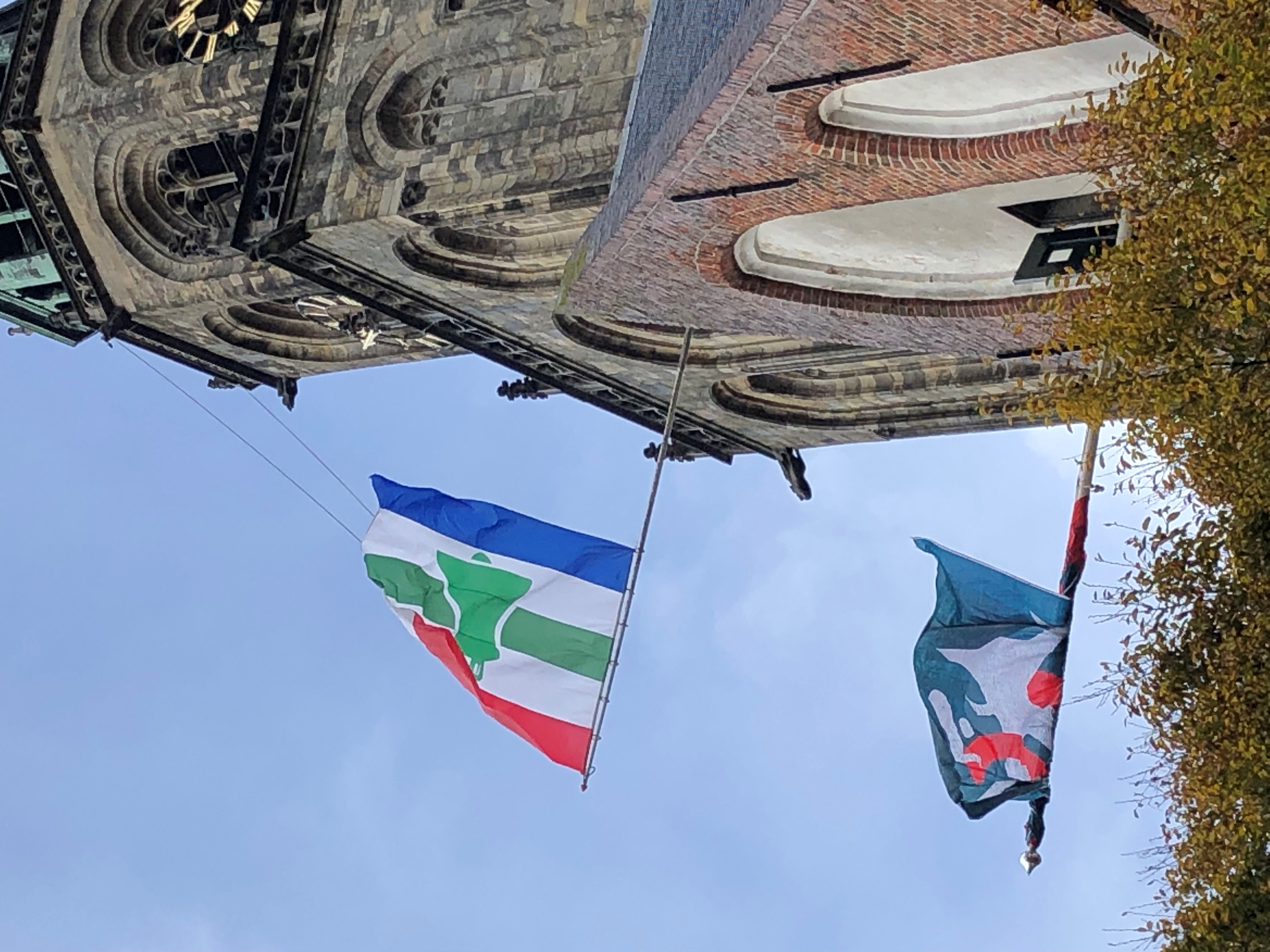 Sint Martinus dubbel gevlag tijdens Martinusdagen