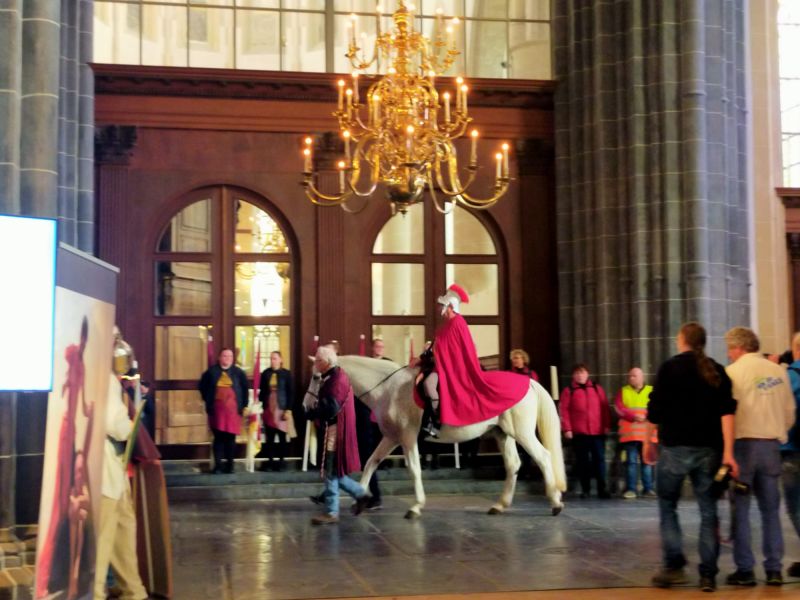 Sint Martinus te paard in de kerk 11 11 23